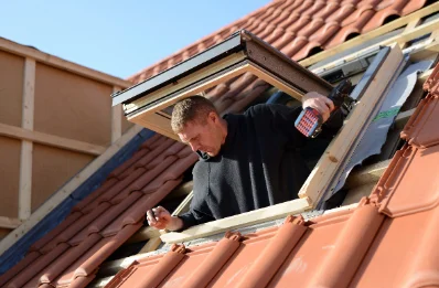 Pose de fenêtres de toit Velux à Férolles